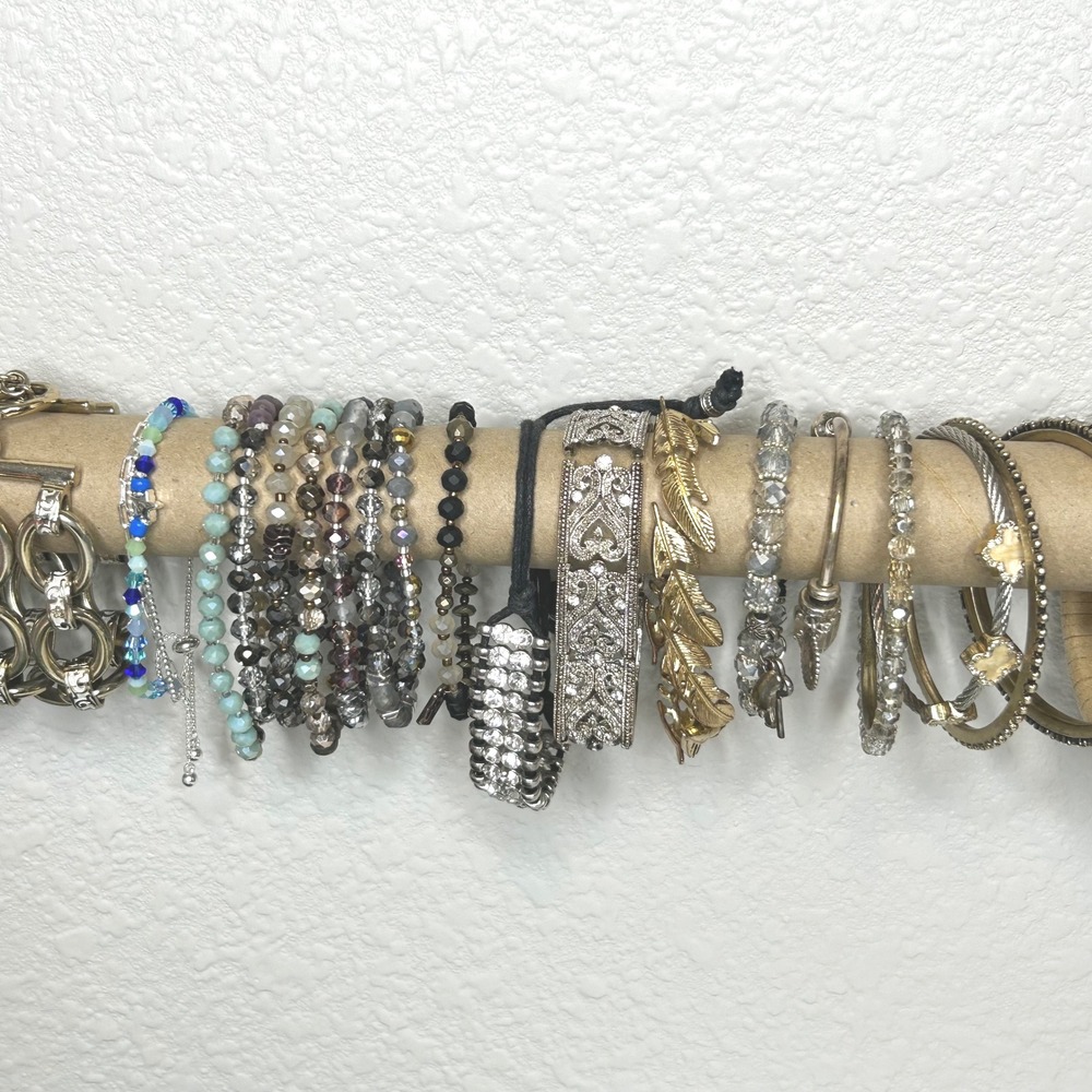 Lot of 25 Bracelet Set Mixed Metals Beads Wood Bangles Stackable Statement - Picture 3 of 4